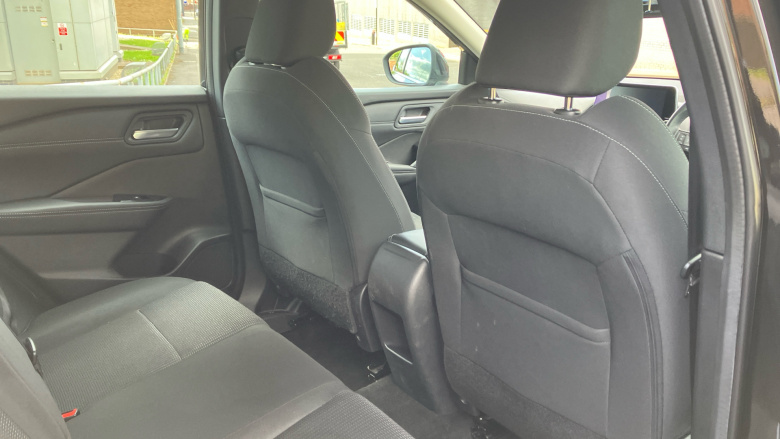Nissan Qashqai 1.3 DiG-T MH Acenta Premium 5dr Petrol Hatchback